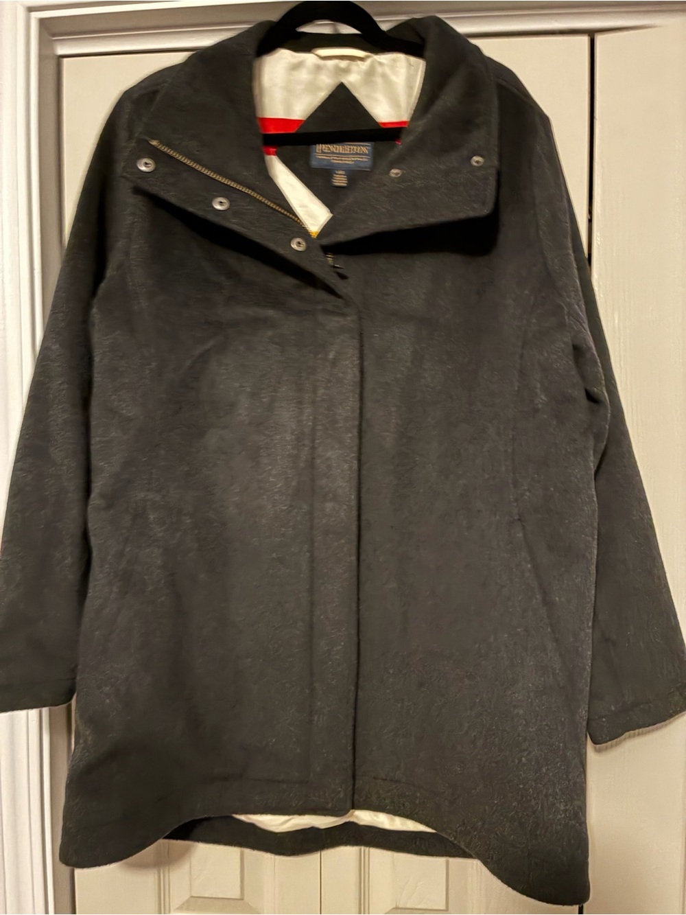 Women’s Pendleton Gray Hooded Pea Coat in Perfect Condition, Large